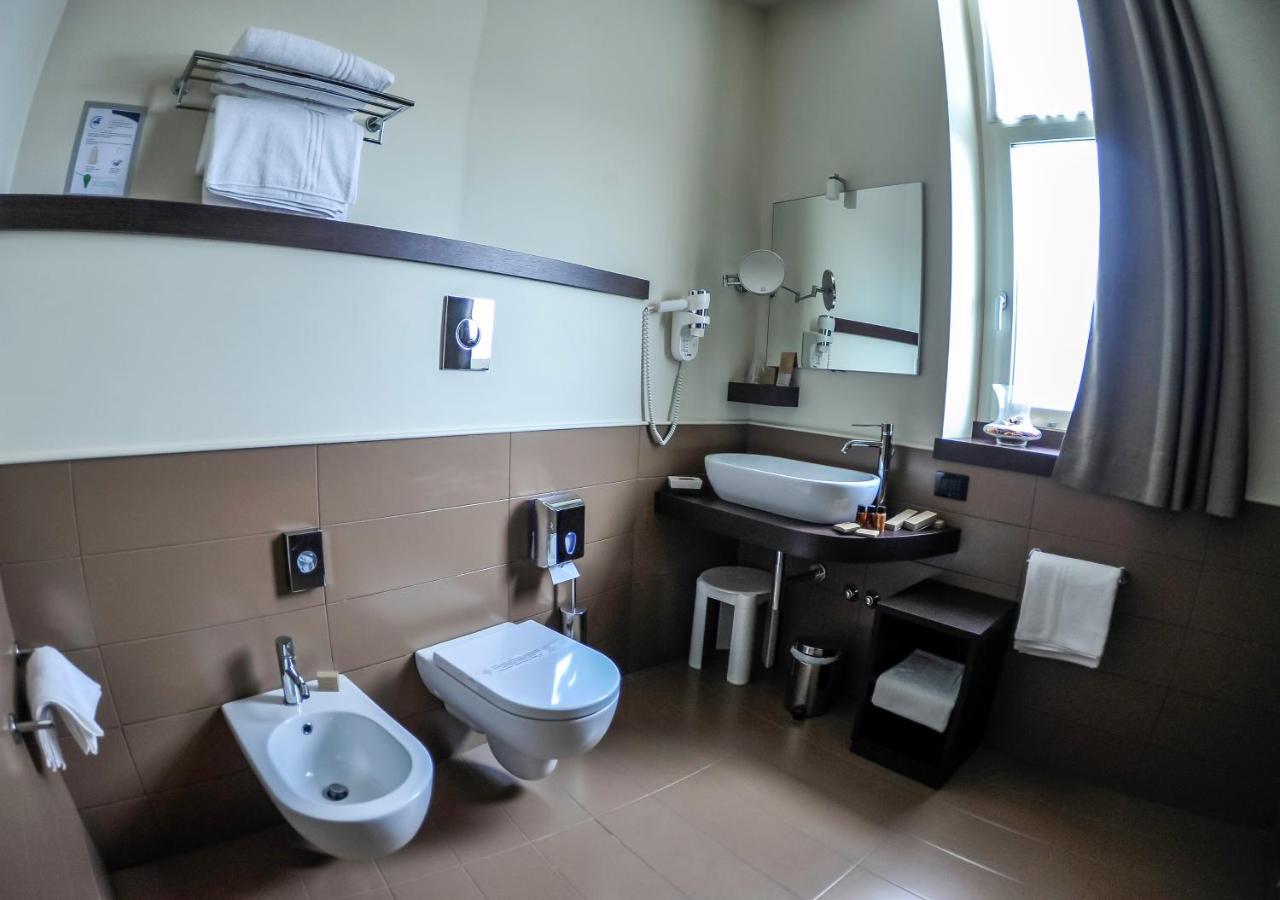 Ekk Hotel Citta Sant'Angelo Exteriör bild