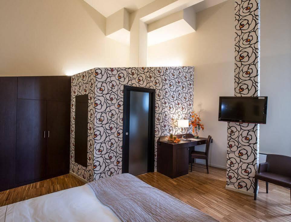 Ekk Hotel Citta Sant'Angelo Exteriör bild
